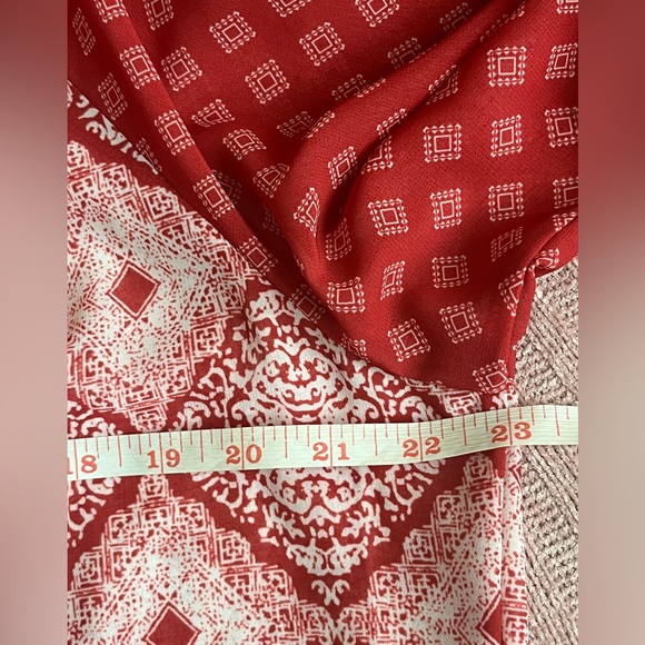 KUT From the Kloth Red Women’s Top Blouse Sz L - Picture 10 of 11